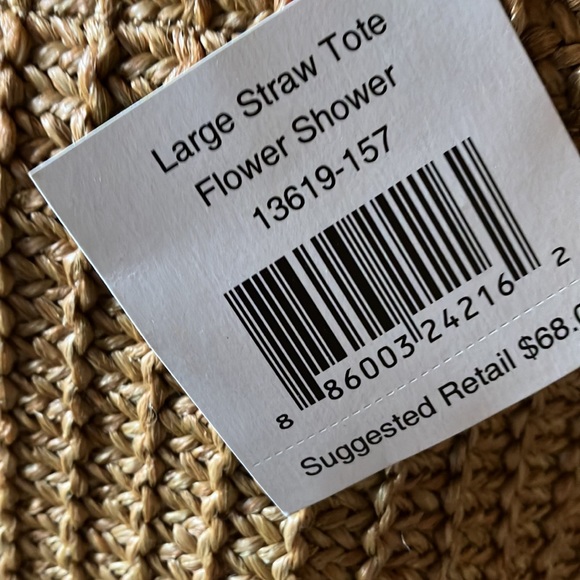 New Vera Bradley large straw tote - Picture 4 of 5